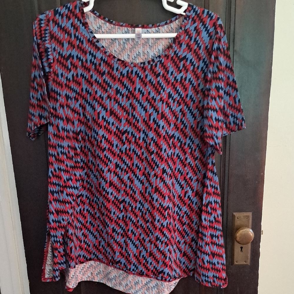 LuLaRoe Red and Blue 2X Perfect T